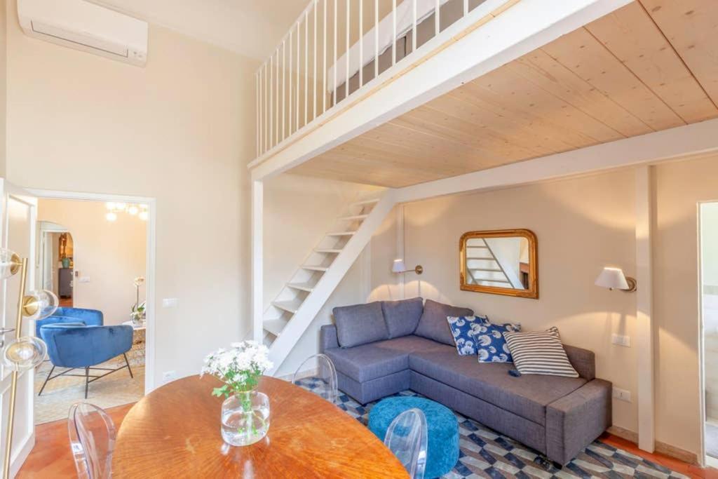Apartamento Santa Croce. Quiet, Large&luminous Loft