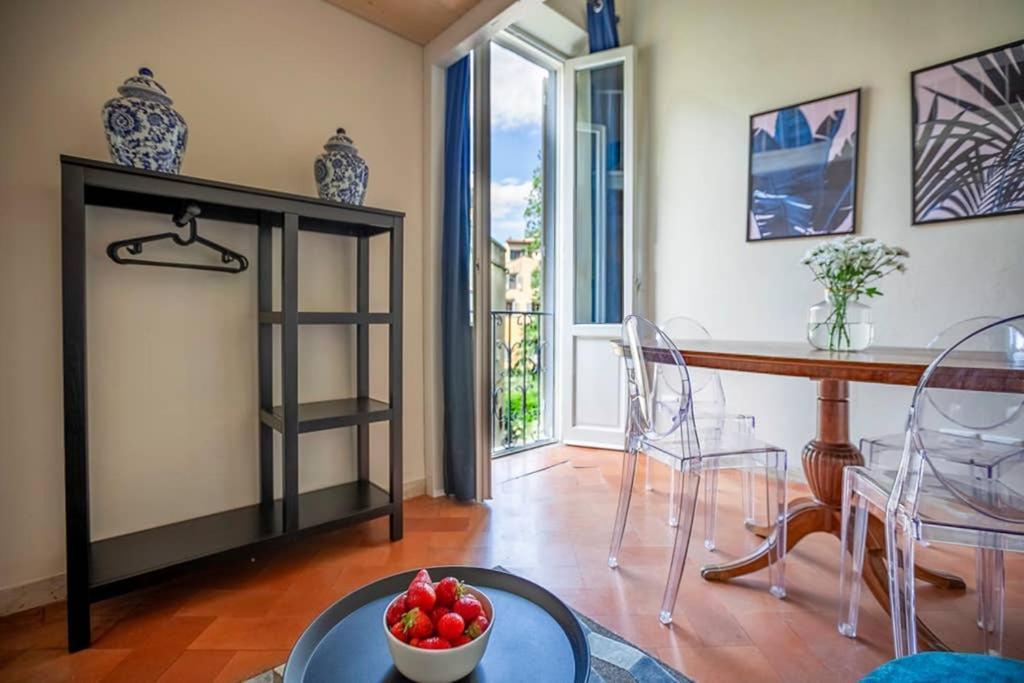 Santa Croce. Quiet, Large&luminous Loft Apartamento *