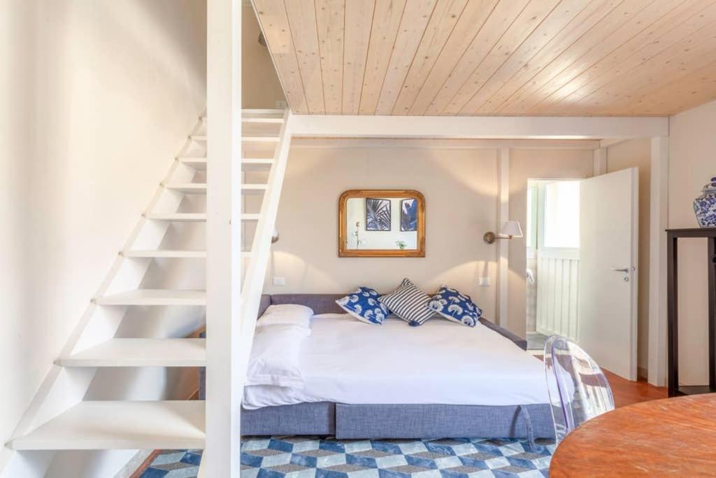 Apartamento Santa Croce. Quiet, Large&luminous Loft *